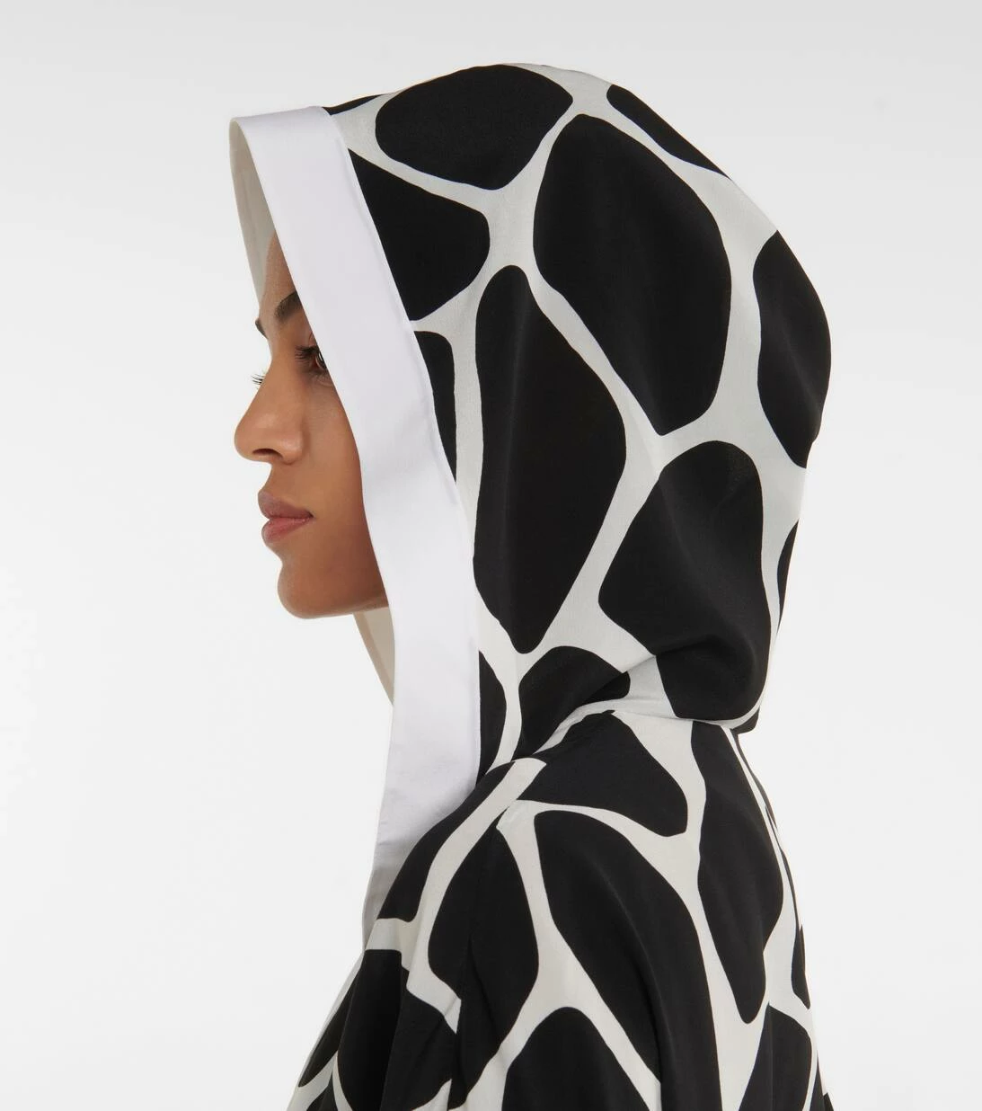 Valentino Morgenmantel Aus Seide 6 Valentino Morgenmantel Aus Seide – Bild 6